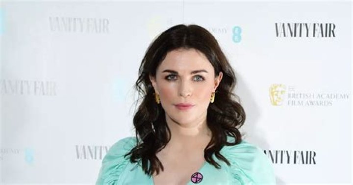 Aisling Bea Dedicates This Way Up Final Episode To Her Late Father